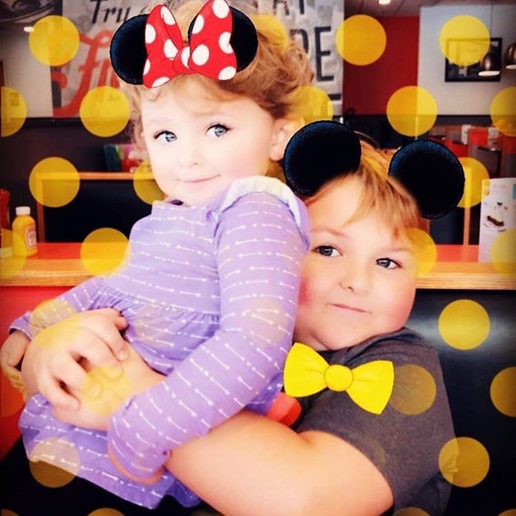 Meet your Posher, Danielle - Picture 2 of 16